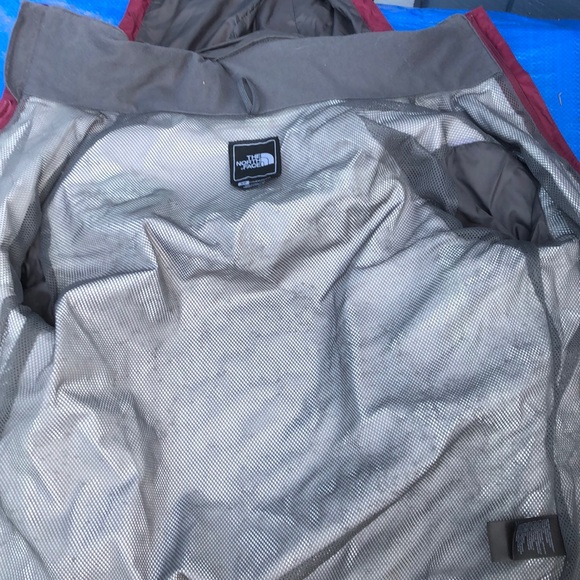 North face Rain Coat - Picture 5 of 5